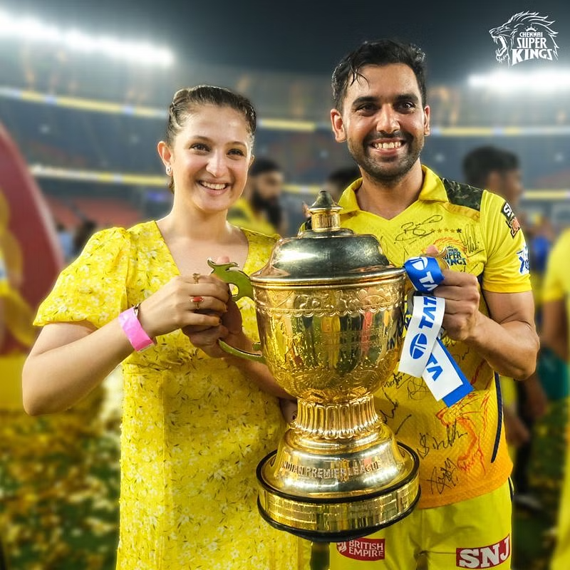 IPL 2023 Victory Celebrated By CSK Teams Families