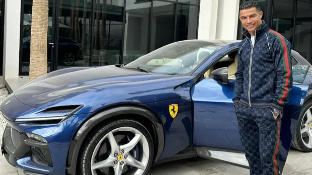 Ronaldo Flaunts His New Ferrari