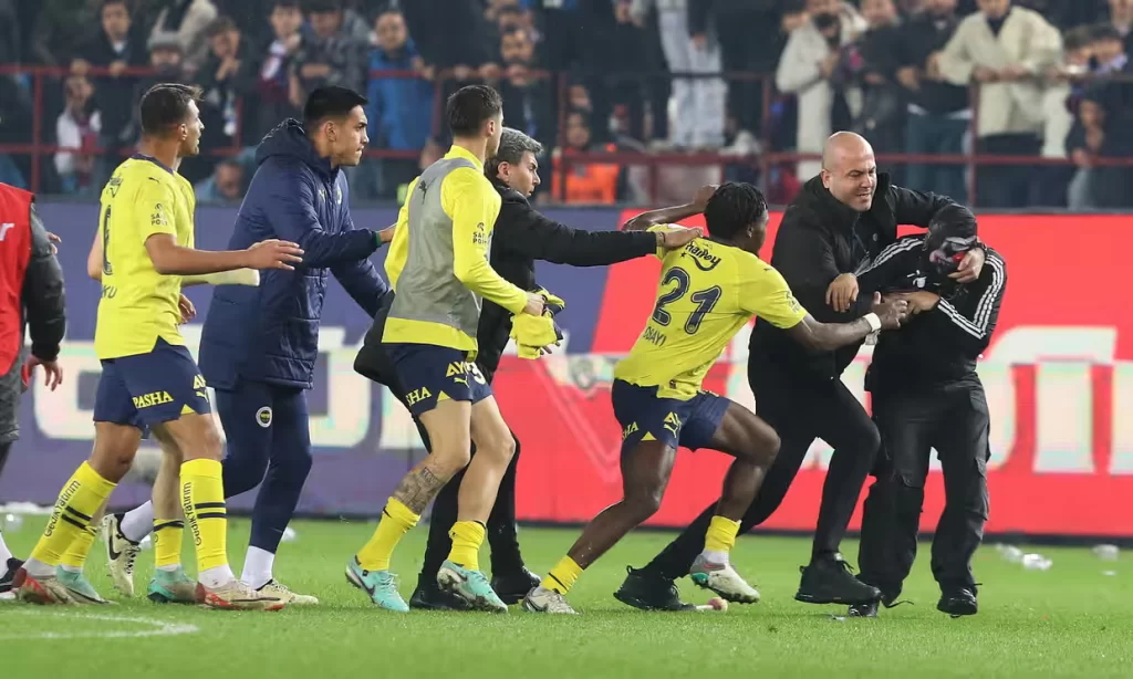 Fans Attack Players On Pitch In Turkish League